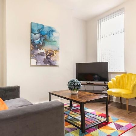 3-Bedroom Home In Liverpool L15 With Free Parking Luaran gambar